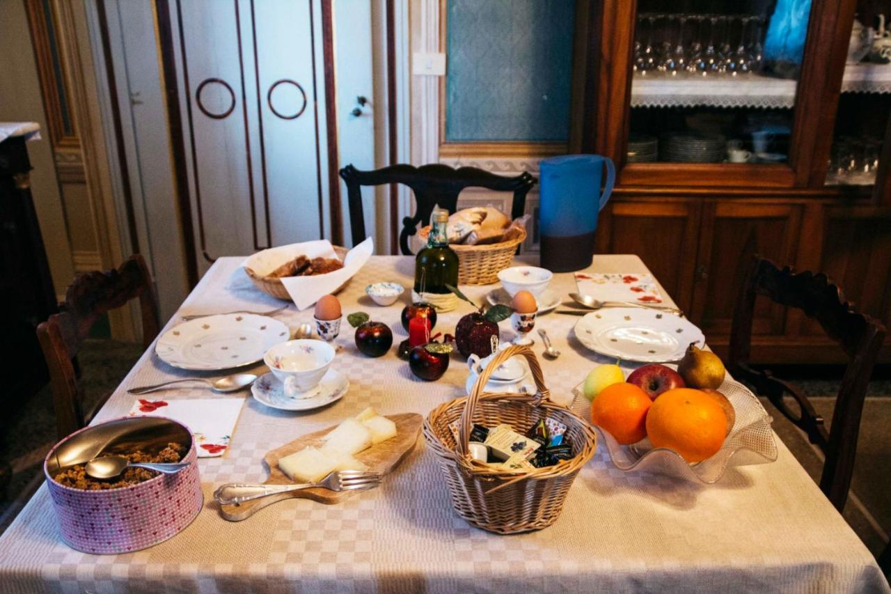 Villa Moris Bed And Breakfast Tavarnelle Val di Pesa Exterior foto